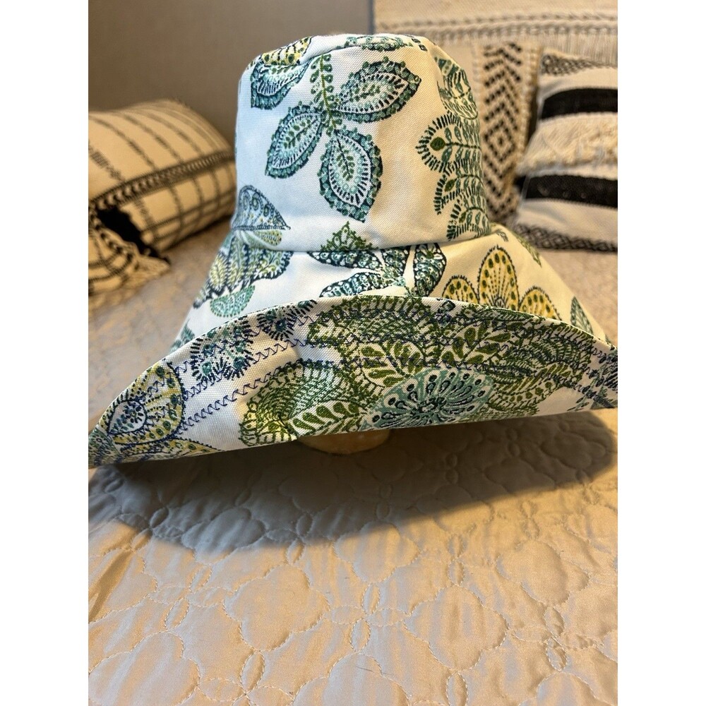Women’s Green and Blue Patterned Bucket Hat